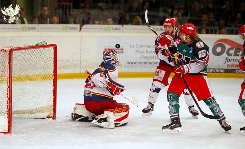 Anglet 2 - 7 Grenoble 