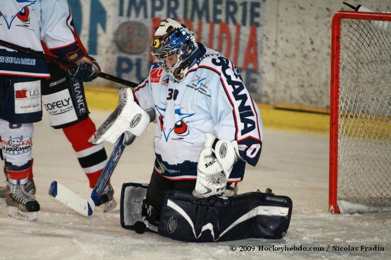 Briançon  4 - 1 Angers 