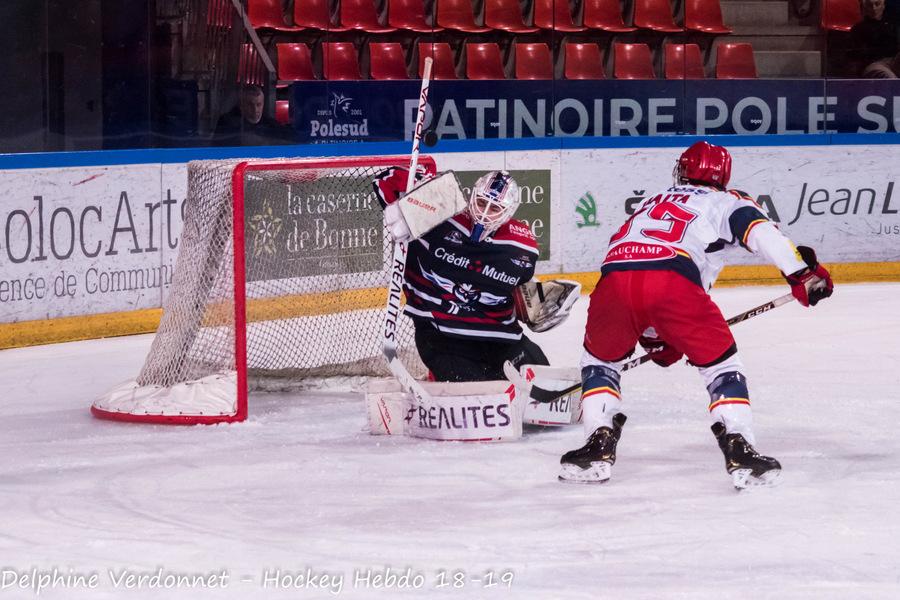 Grenoble  5 - 4 Angers 