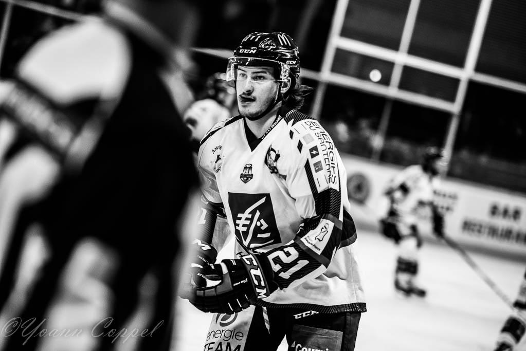 Chamonix  3 - 4 Amiens 