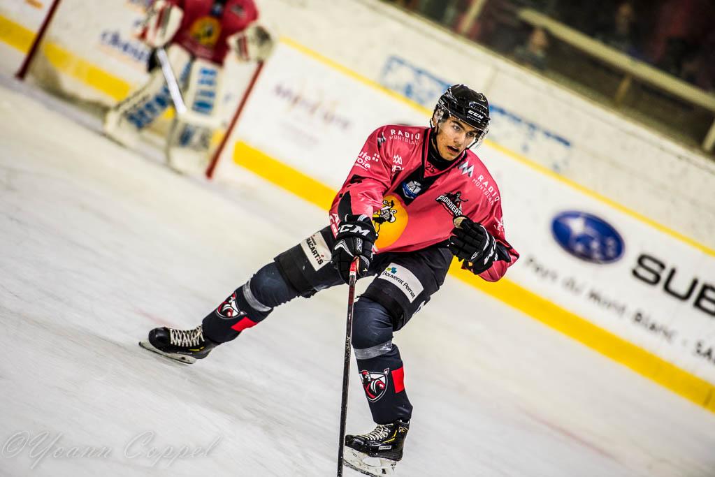Chamonix  3 - 4 Amiens 