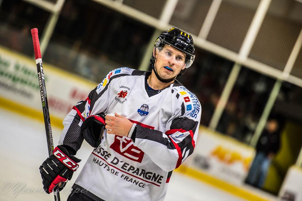 Chamonix  3 - 4 Amiens 
