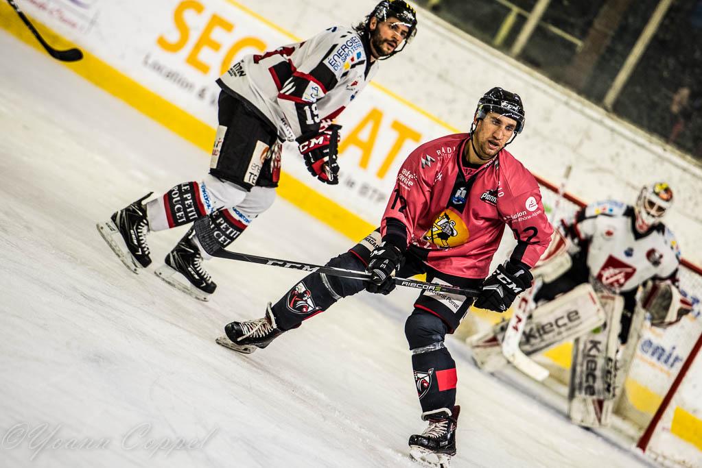 Chamonix  3 - 4 Amiens 