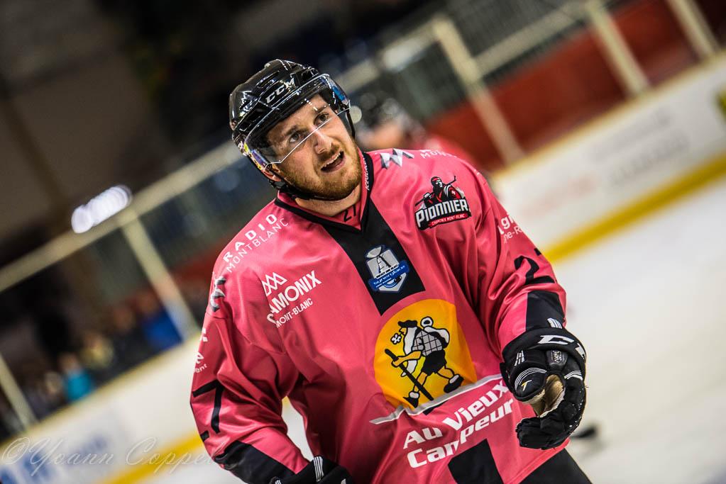 Chamonix  3 - 4 Amiens 