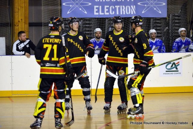 Photo hockey reportage N1 : Les Griffons sur le podium
