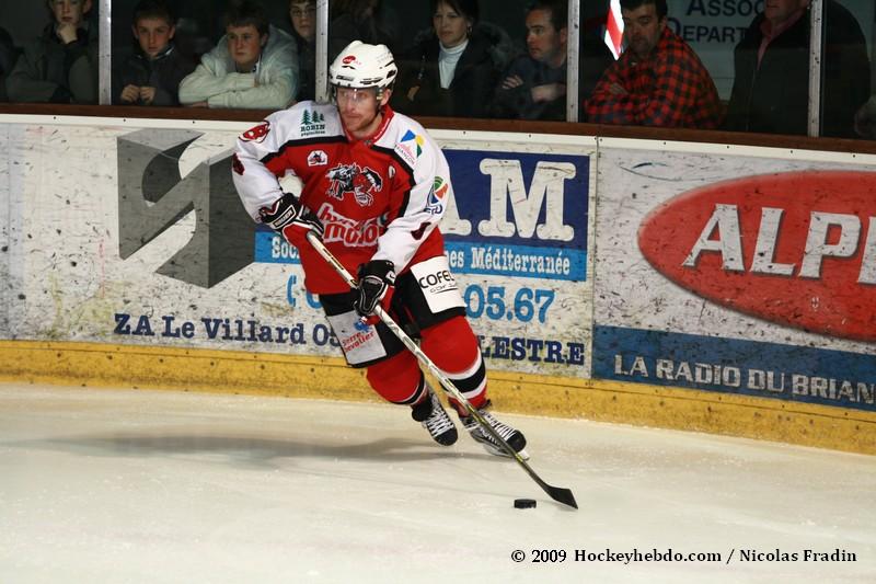 Briançon  5 - 1 Angers 