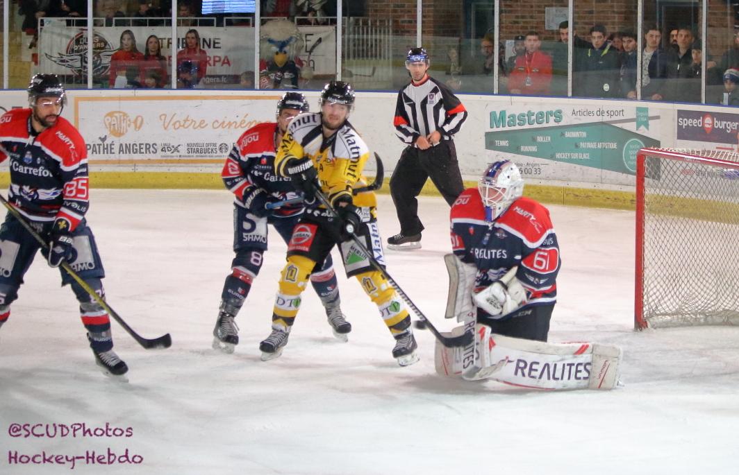 Angers  2 - 4 Rouen