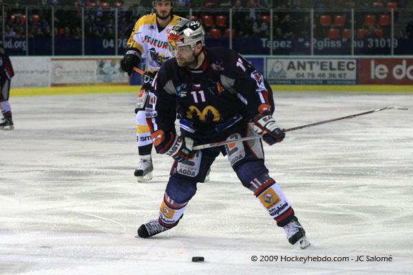 Grenoble  2 - 1 Rouen