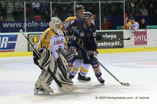 Grenoble  2 - 1 Rouen