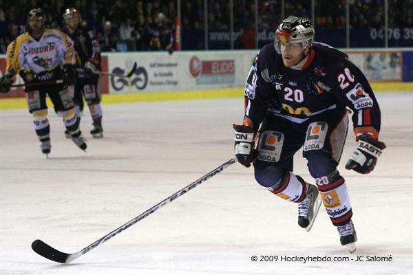 Grenoble  2 - 1 Rouen