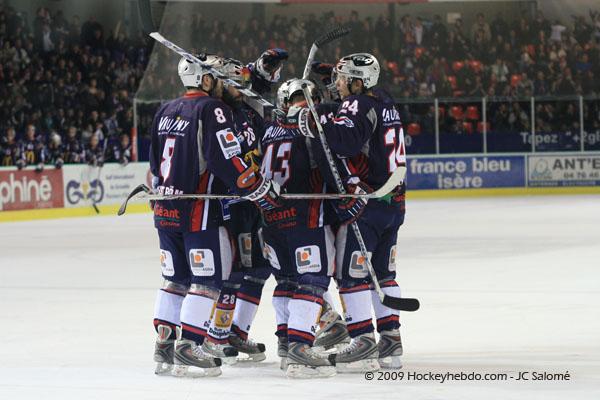 Grenoble  2 - 1 Rouen