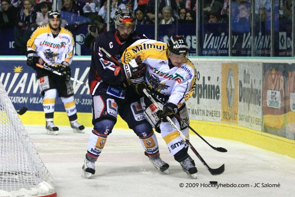 Grenoble  2 - 1 Rouen