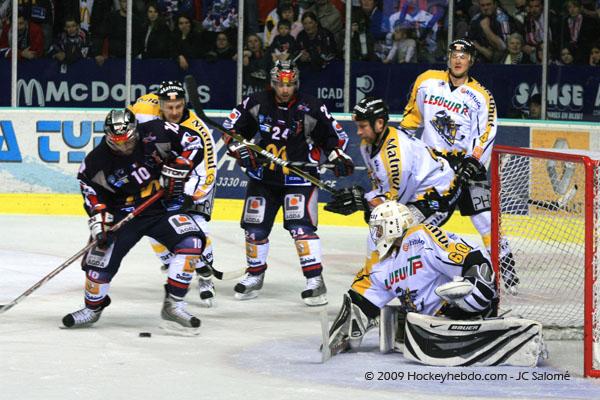 Grenoble  2 - 1 Rouen