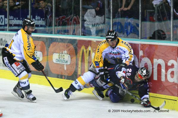 Grenoble  2 - 1 Rouen
