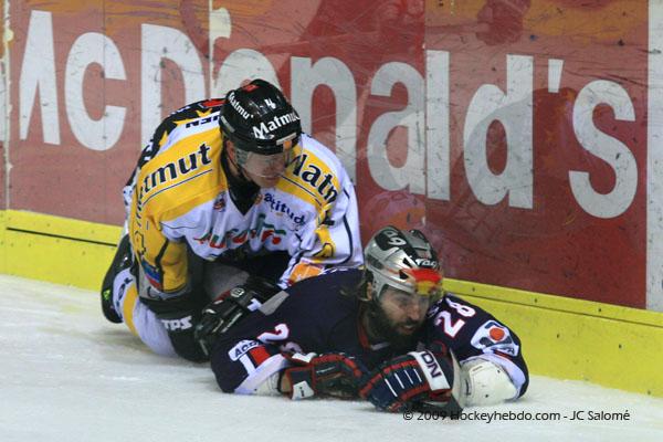 Grenoble  2 - 1 Rouen