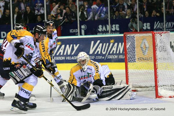 Grenoble  2 - 1 Rouen