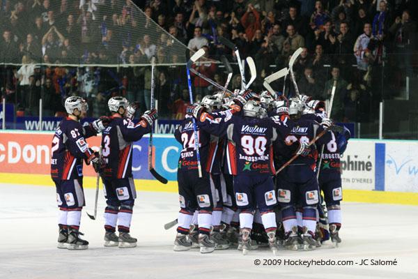 Grenoble  2 - 1 Rouen