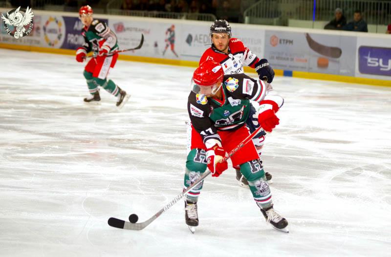 Anglet 3 - 4 Angers 