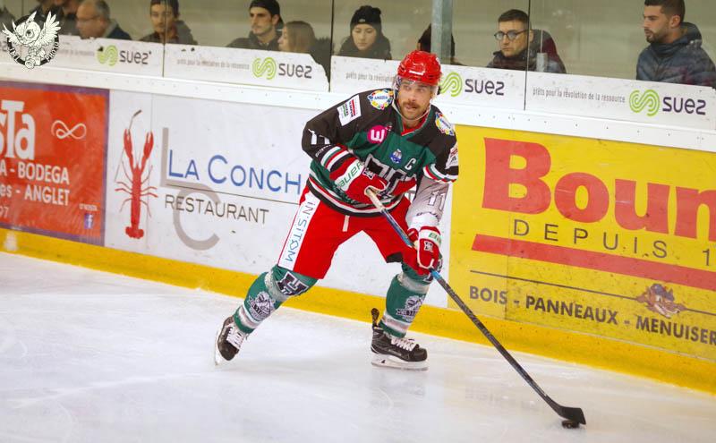 Anglet 3 - 4 Angers 