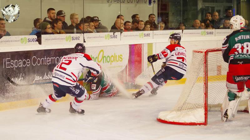 Anglet 3 - 4 Angers 