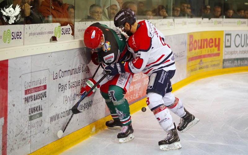 Anglet 3 - 4 Angers 