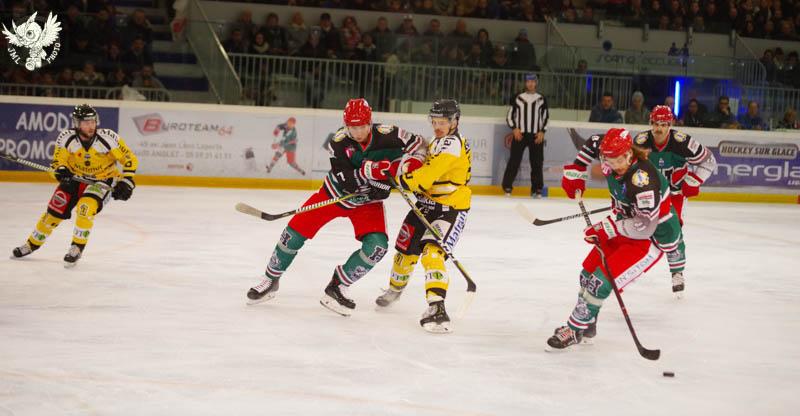 Anglet 3 - 8 Rouen