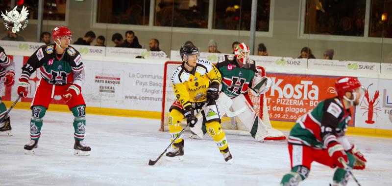 Anglet 3 - 8 Rouen