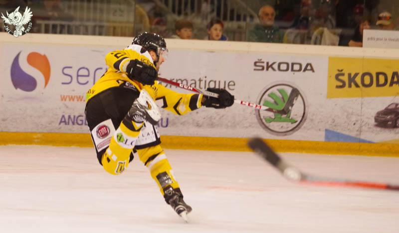 Anglet 3 - 8 Rouen