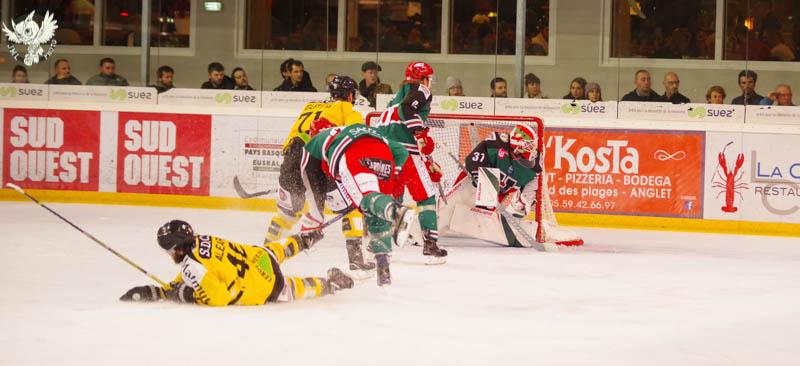 Anglet 3 - 8 Rouen