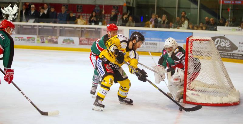 Anglet 3 - 8 Rouen