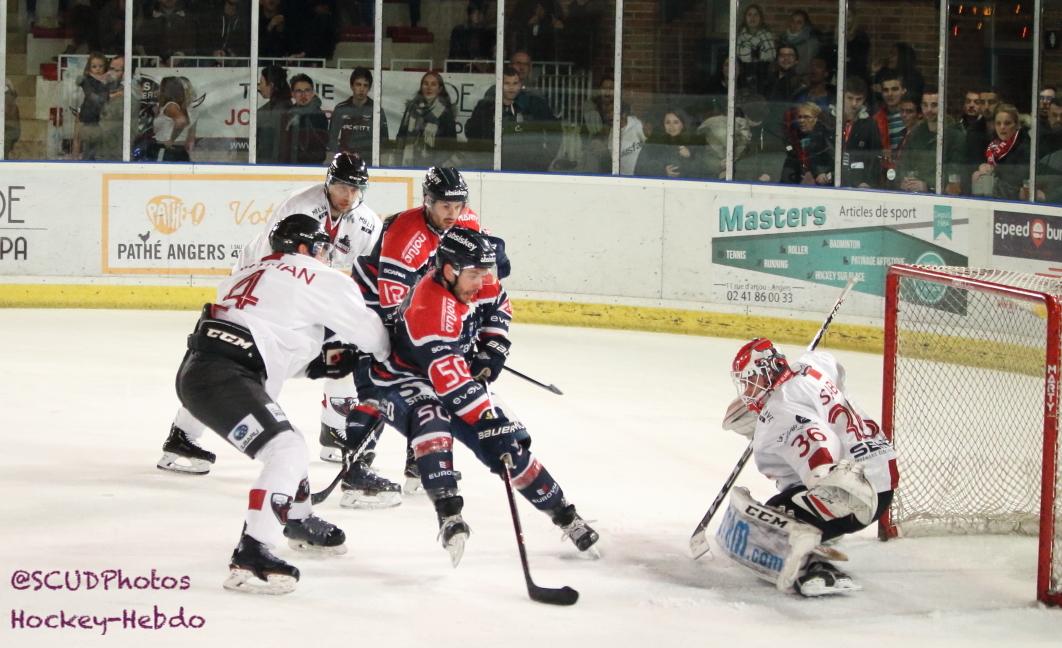 Angers  3 - 1 Chamonix 