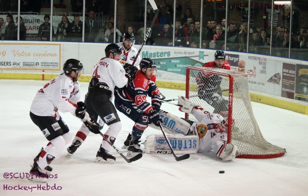 Angers  3 - 1 Chamonix 