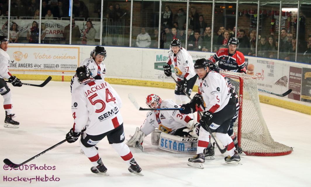 Angers  3 - 1 Chamonix 