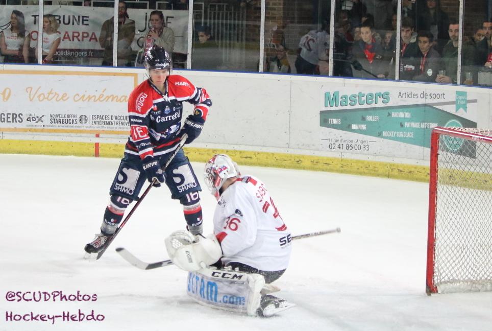 Angers  3 - 1 Chamonix 
