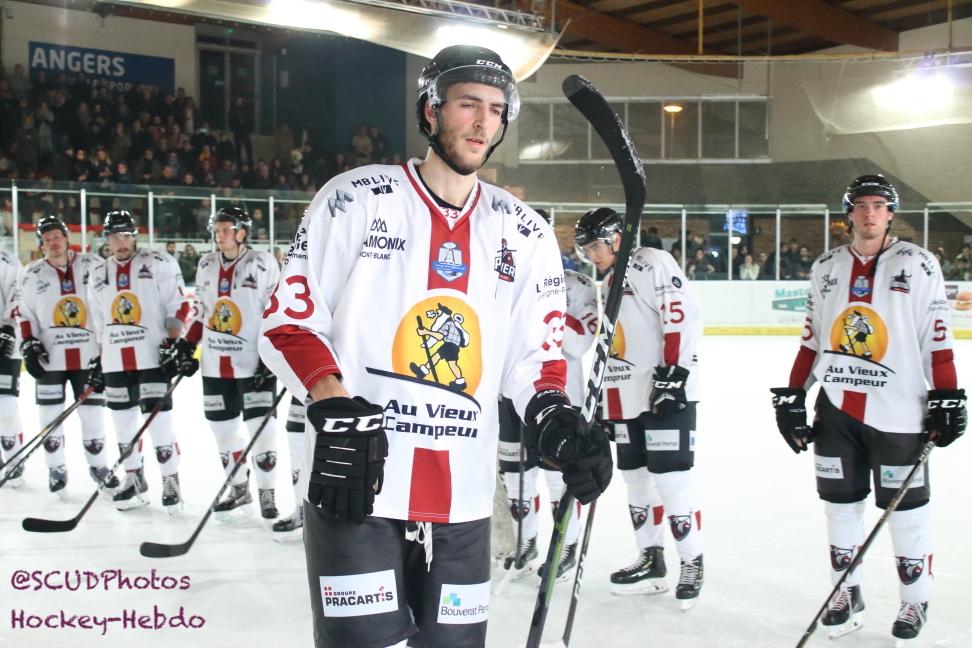 Angers  3 - 1 Chamonix 