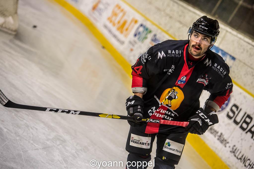 Chamonix  3 - 0 Anglet