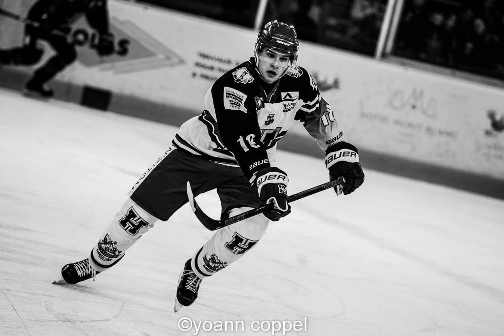 Chamonix  3 - 0 Anglet