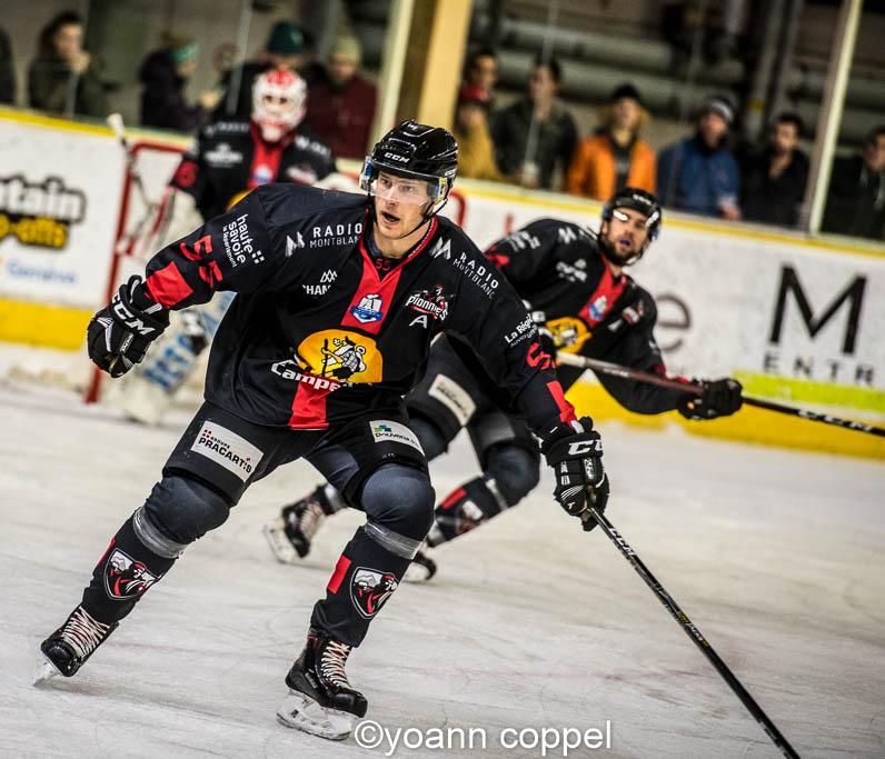 Chamonix  3 - 0 Anglet