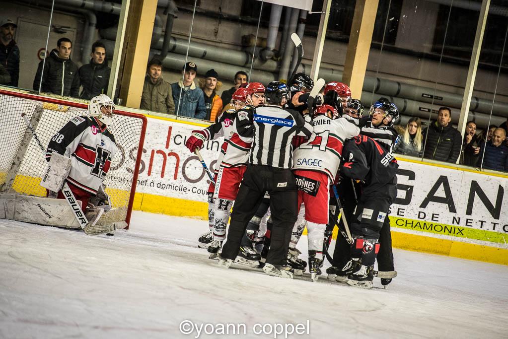 Chamonix  3 - 0 Anglet