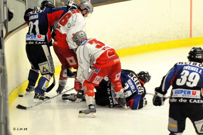 Caen  4 - 1 Annecy