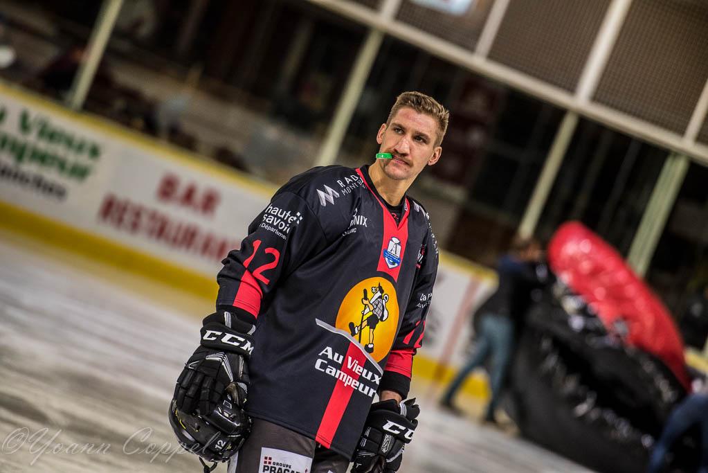 Chamonix  0 - 5 Rouen