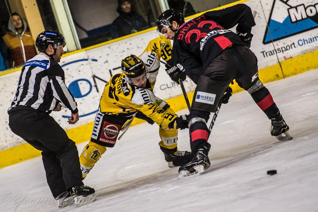 Chamonix  0 - 5 Rouen