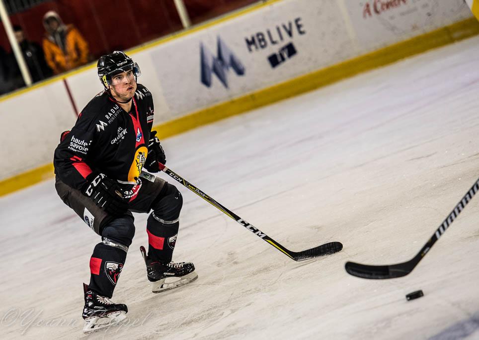 Chamonix  0 - 5 Rouen