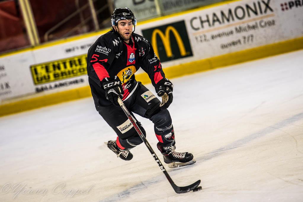 Chamonix  0 - 5 Rouen