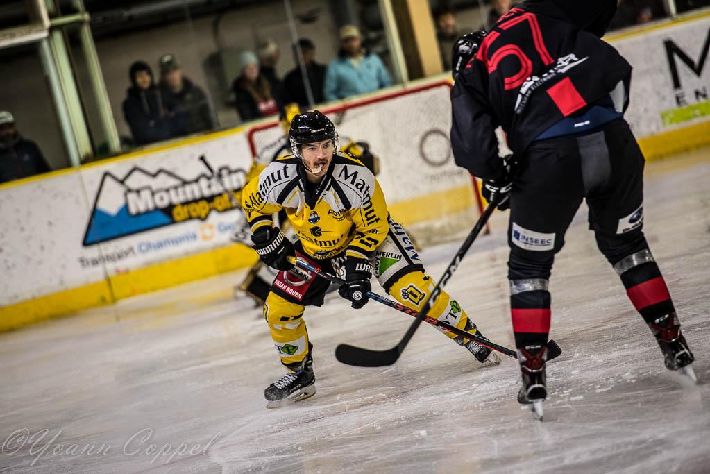 Chamonix  0 - 5 Rouen