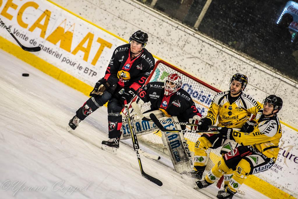 Chamonix  0 - 5 Rouen