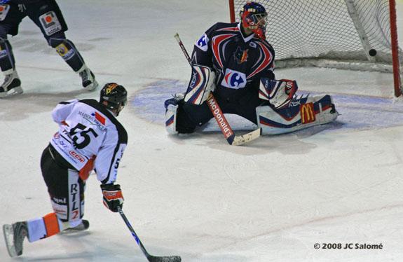 Grenoble  5 - 3 Tours 
