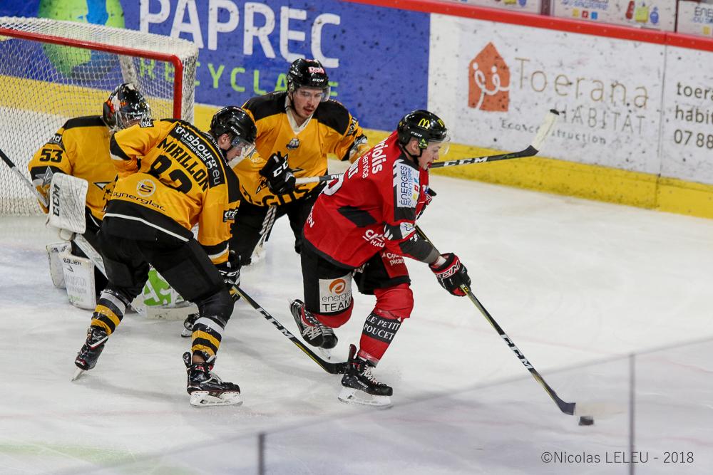 Amiens  3 - 0 Strasbourg 