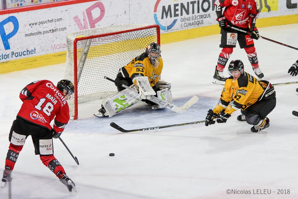 Amiens  3 - 0 Strasbourg 