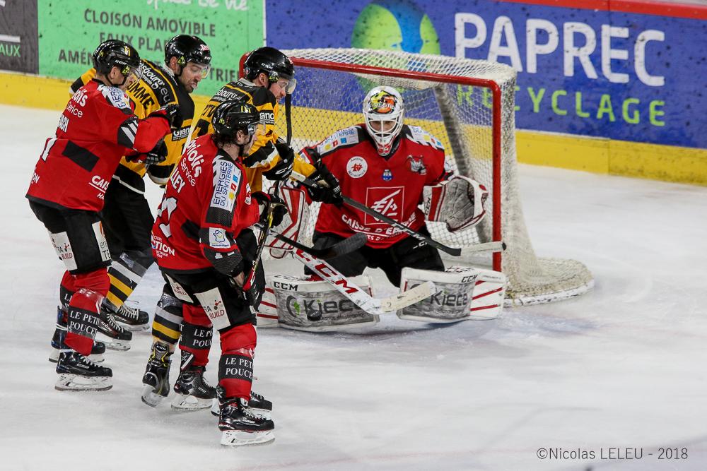 Amiens  3 - 0 Strasbourg 